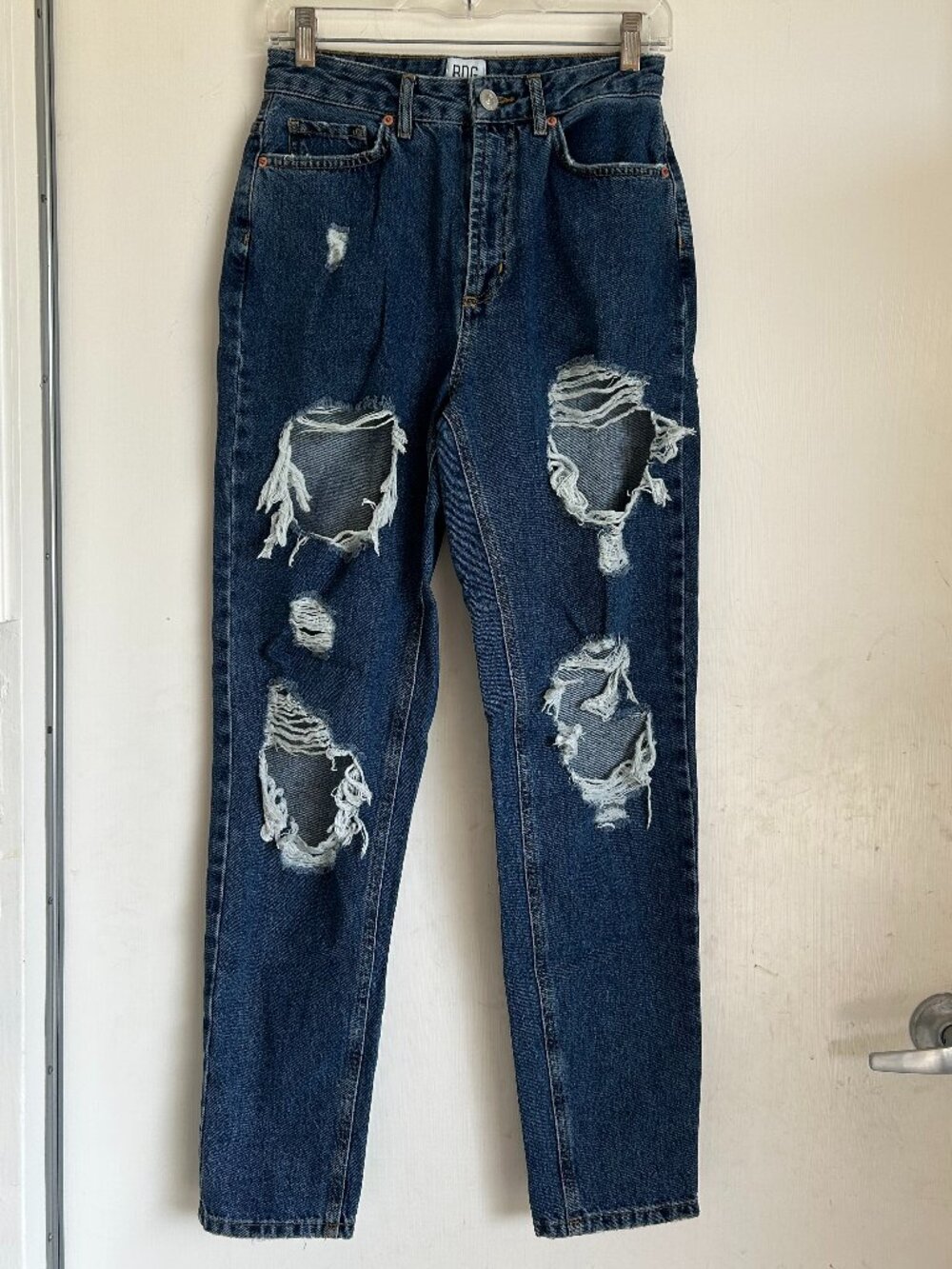 BDG - Mom High Rise Medium Wash Jeans